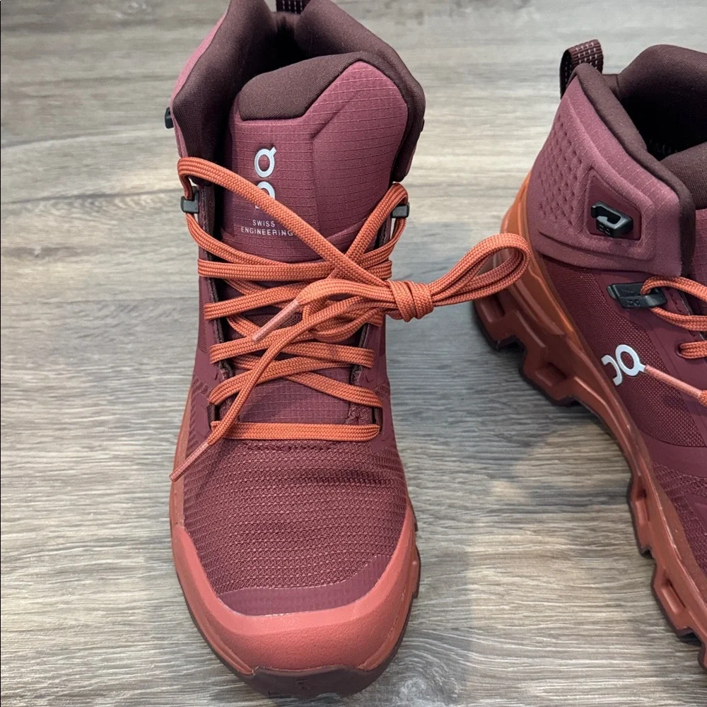 On Running Cloudrock 2 Women’s Hiking Shoes/Boats Size Maroon 8.5 - Picture 3 of 7